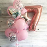 Фонтан из розовых и прозрачных шаров с конфетти и цифрой 7