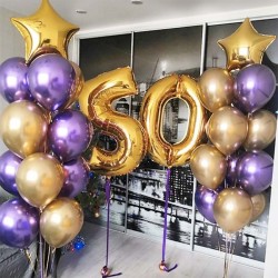Композиция из фиолетовых шаров хром со звездами и цифрой 50