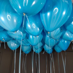 Воздушные шары синие агаты под потолок