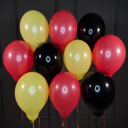 Воздушные черные, красные и желтые шары матовые