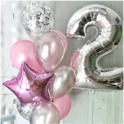 Фонтан из розово-серебряных шаров с цифрой 2
