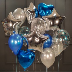 Композиция из синих и серебряных шаров с сердцами и звездами