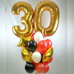 Фонтан из красных, черных и белых шаров с цифрой 30