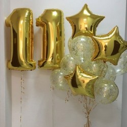 Фонтан из прозрачных шаров с конфетти со звездами и цифрой 11