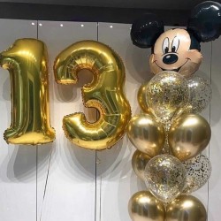 Фонтан из золотых хром шаров с Микки Маусом и цифрой 13