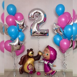 Композиция из голубо-розовых шаров Маша и Медведь с цифрой 2