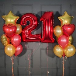 Композиция из красно-золотых шаров с цифрой 21 к дню рождения
