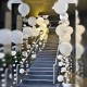 Оформление свадьбы большими и малыми белыми шарами