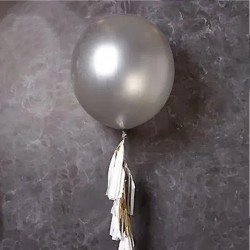 Большой серебряный  шар с тассел