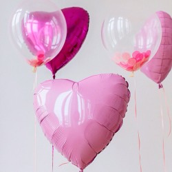 Фольгированные сердца розовые и шары с конфетти