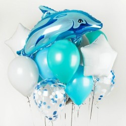 Композиция из голубо-бирюзово-белых шаров с Дельфином