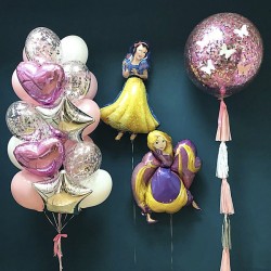 Композиция из розовых шаров с принцессами и большим шаром