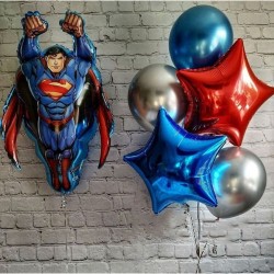 Фонтан из сине-серебряных хром шаров со звездами и Суперменом
