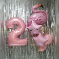 Фонтан из розовых шаров с Фламинго, звездами и цифрой 2