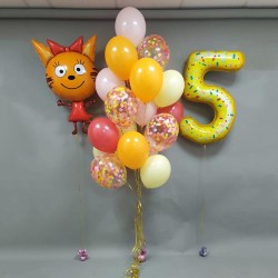 Композиция из оранжево-розовых шаров с Карамелькой и цифрой 5