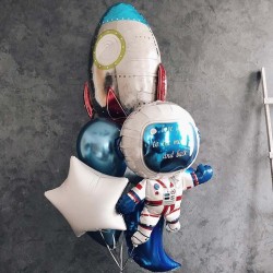 Фонтан из синих хром шаров с Космонавтом и Ракетой