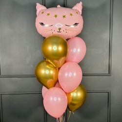 Композиция из розовых и золотых шаров с головой кота