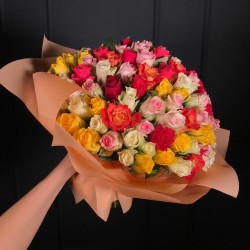 101 разноцветная Роза