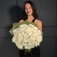 Букет из 9 белых кустовых хризантем