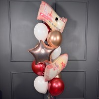 Композиция из шаров с банкнотами