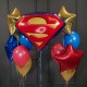 Композиция из синих и красных шаров со звездами и Суперменом