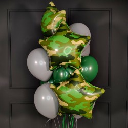 Фонтан из серых и зеленые шариков со звездами хаки
