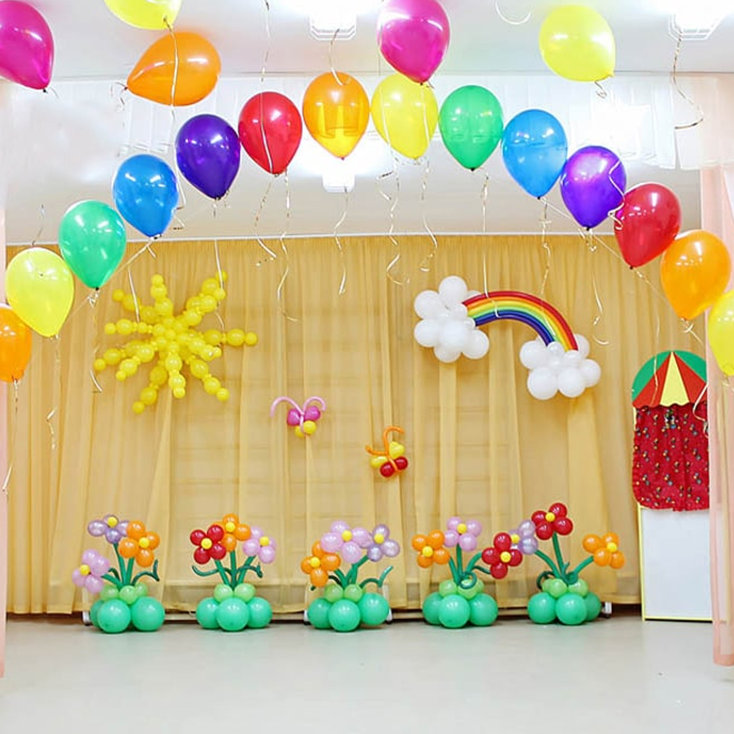Украшение воздушными шарами на выпускной в детском саду в Москве